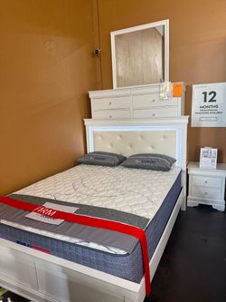 Queen LED Bedroom Set FLOOR MODEL SPECIAL