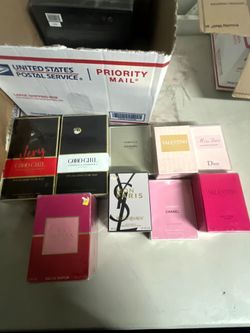 Woman perfumes