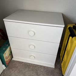 3 drawer dresser Ikea