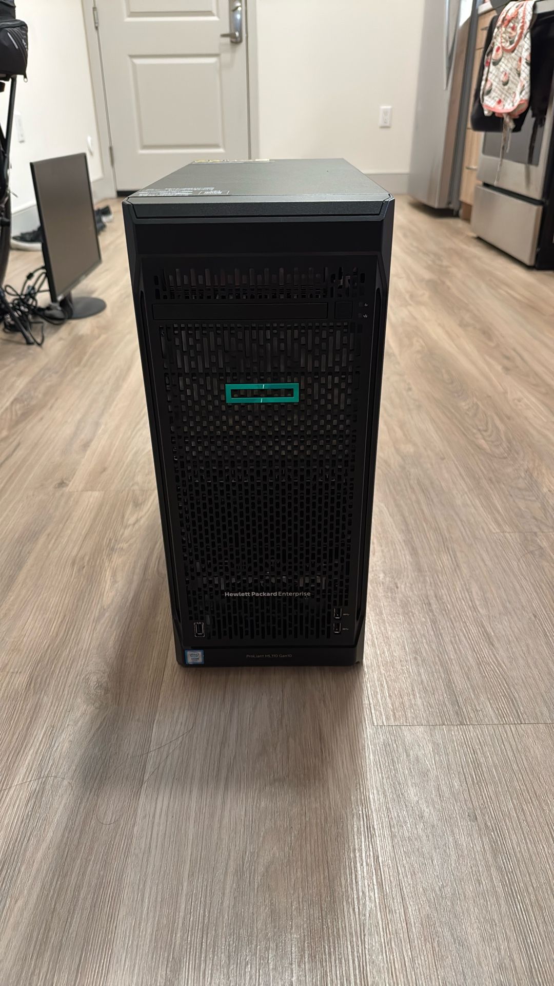 HP Proliant ML110 Gen 10 Server