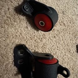 Transmission Mounts 