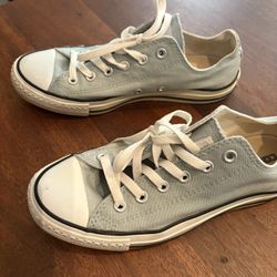 Converse Size 7