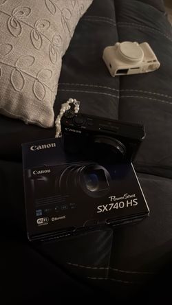 Canon SX740 HS