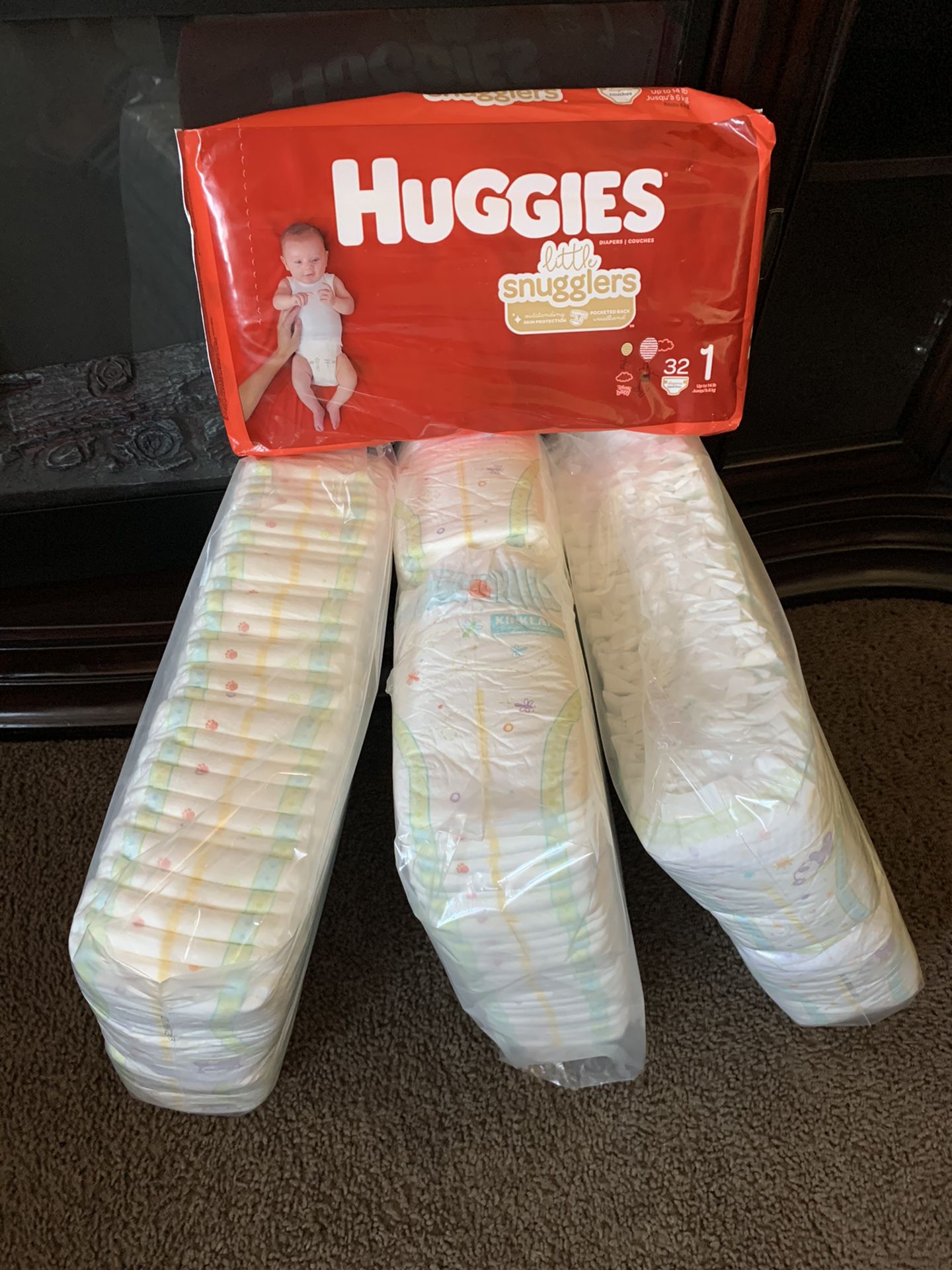 Huggies and Costco size 1 baby diapers