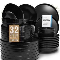 32 Piece Dinnerware Set
