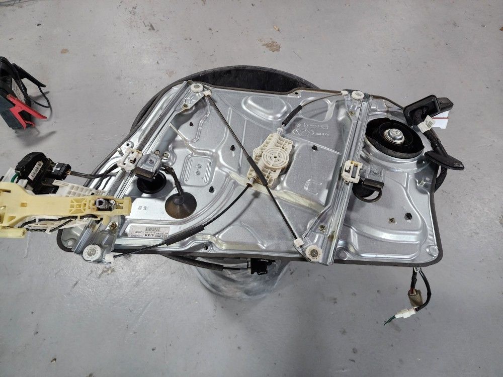 2011 Genesis Window Regulator