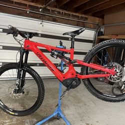 2022 Specialized turbo Levo Ebike (medium Size Frame) 