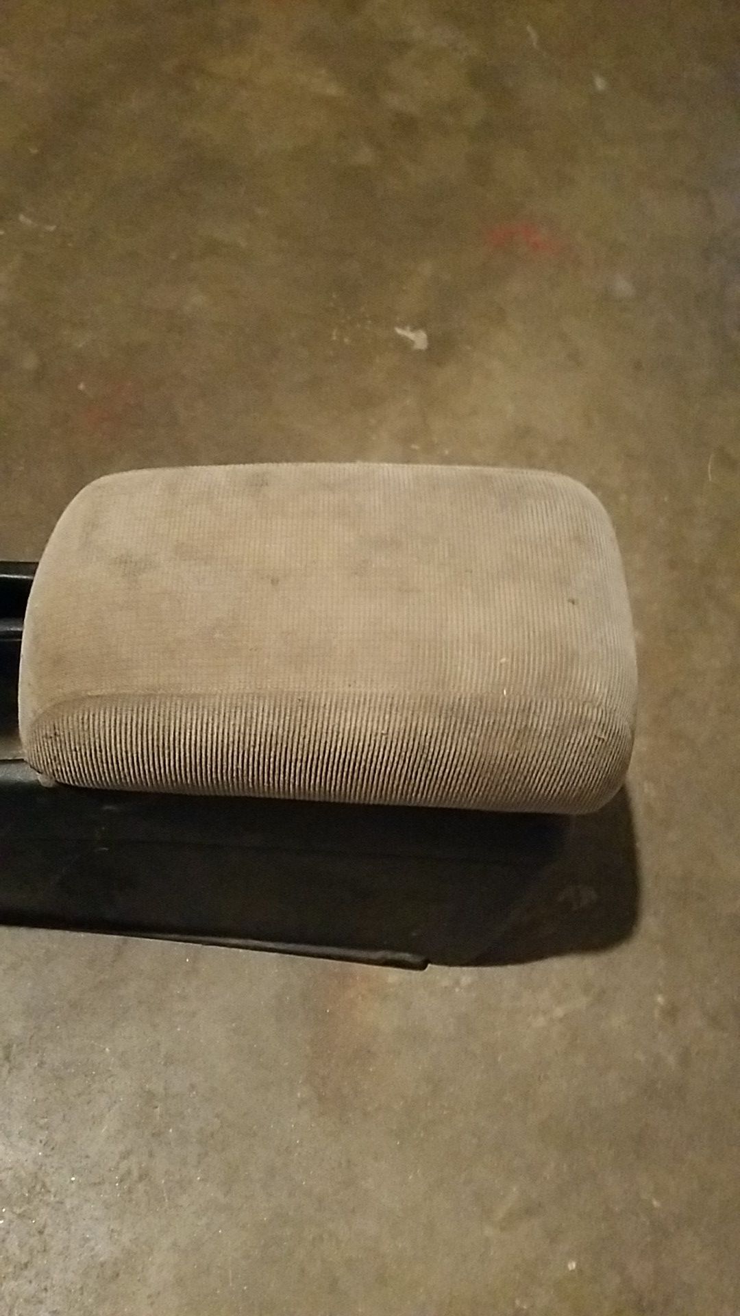 2000 Mitsubishi Mirage Center Console