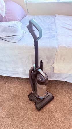 Black & Decker Vacuum