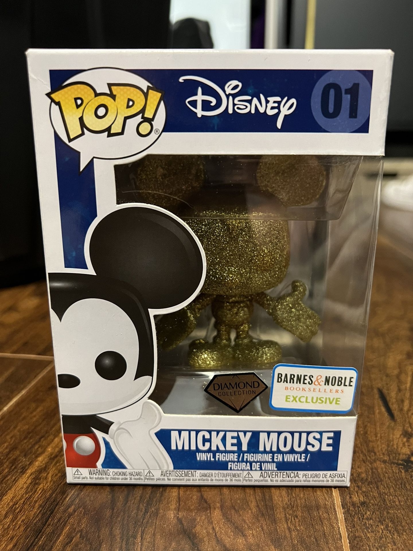 Funko Pop Disney #01 Mickey Mouse (Gold) Barnes & Noble Exclusive 