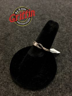 women Ring with diamond