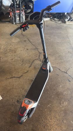 Electric scooter