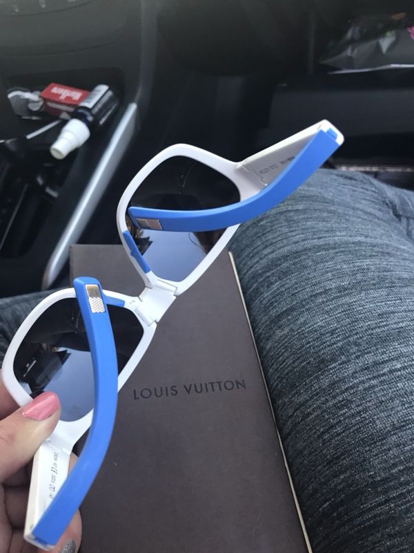 Louis Vuitton Sunglasses REGATTA Z0828W for Sale in Boca Raton, FL