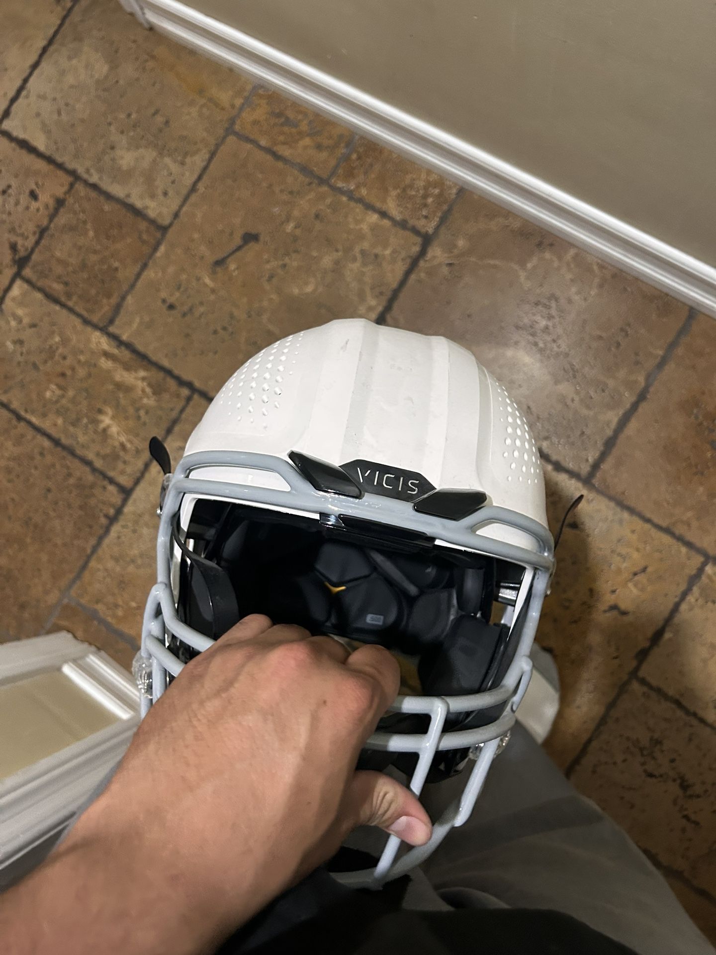 Large Vicis 2.0 Helmet NEW!!
