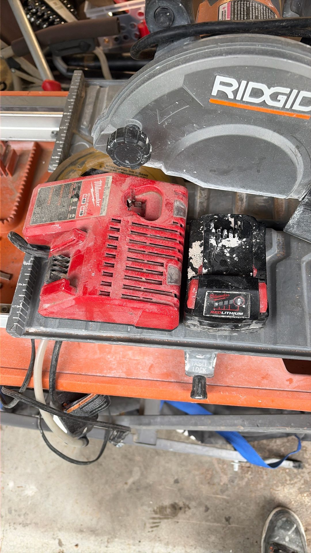 Used Milwaukee Battery 18 5.0 And Charger