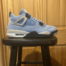 Jordan 4 University Blue Size 11