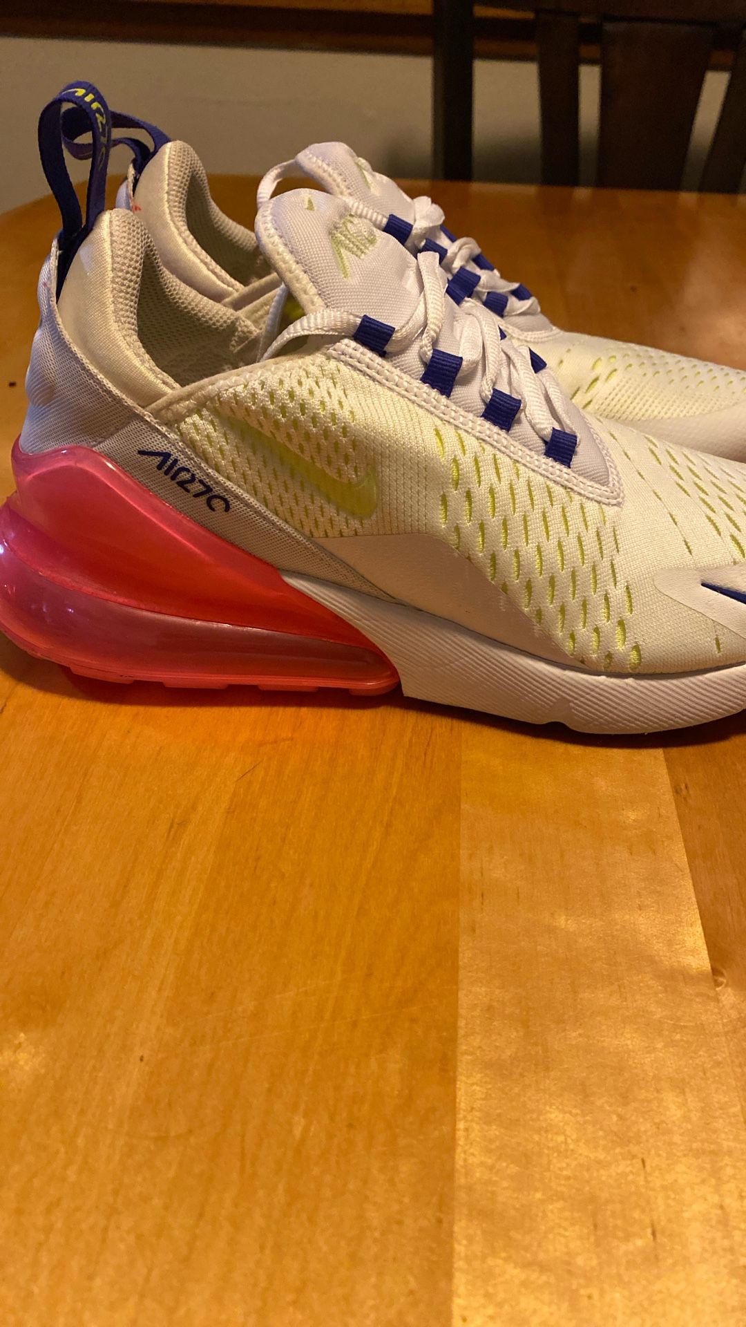 Womens Nike Air Max 270 White, Pink Blast Volt Neon Green Size9.5