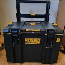 DeWalt TOUGHSYSTEM 2.0 Tool Box