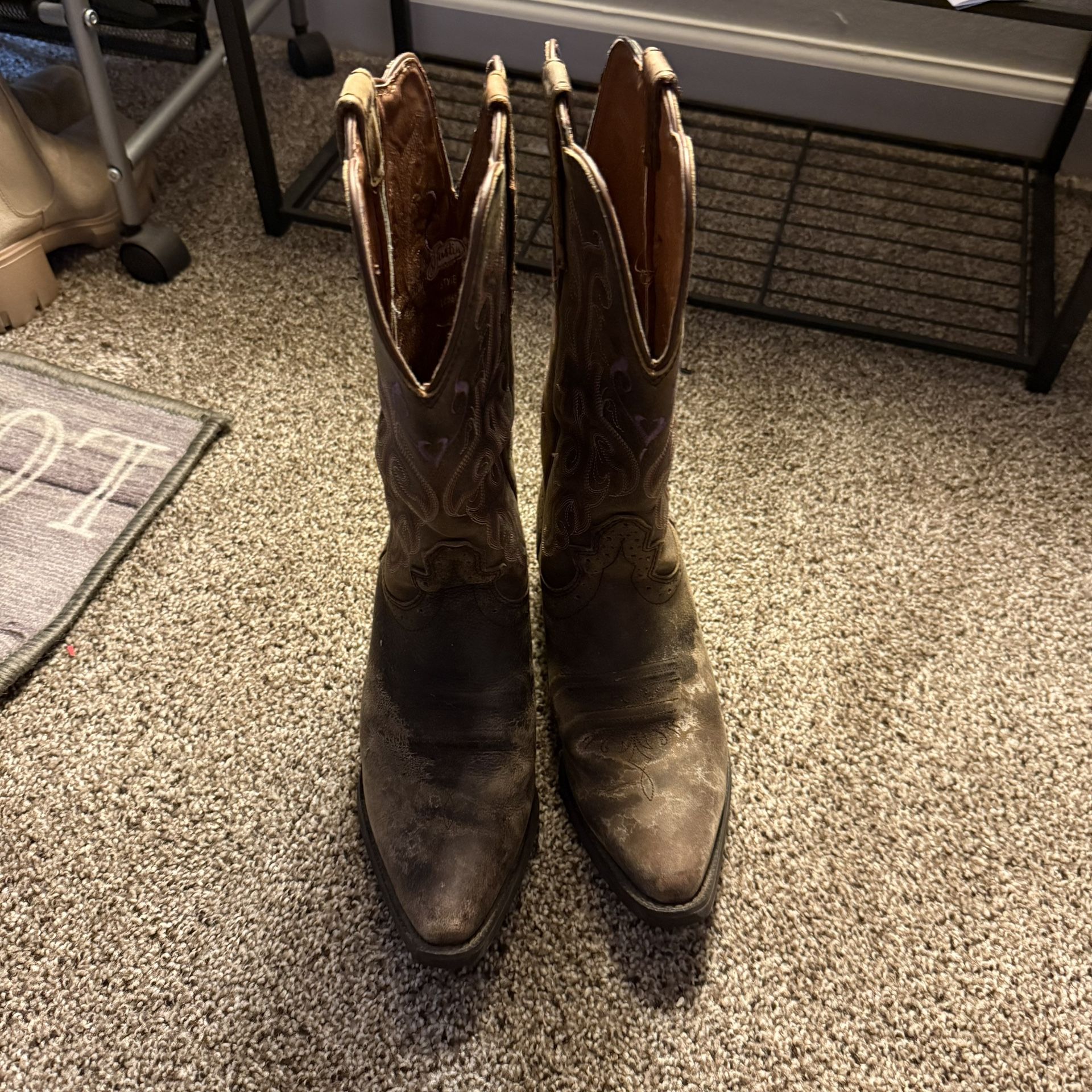 Justin Leather Upper Oil Resistant Boots, Sz 6.5