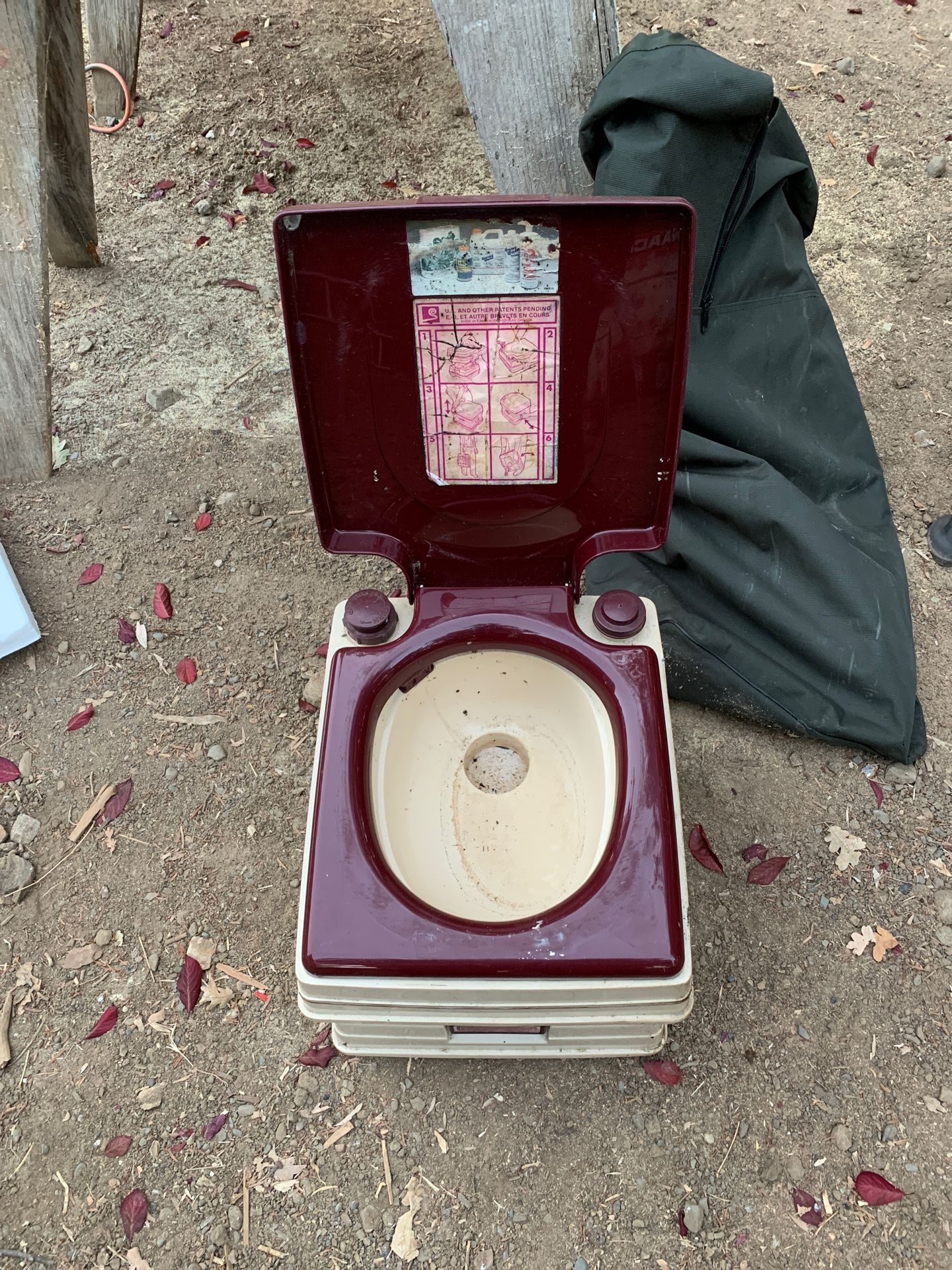 Portable toilet camping toilet