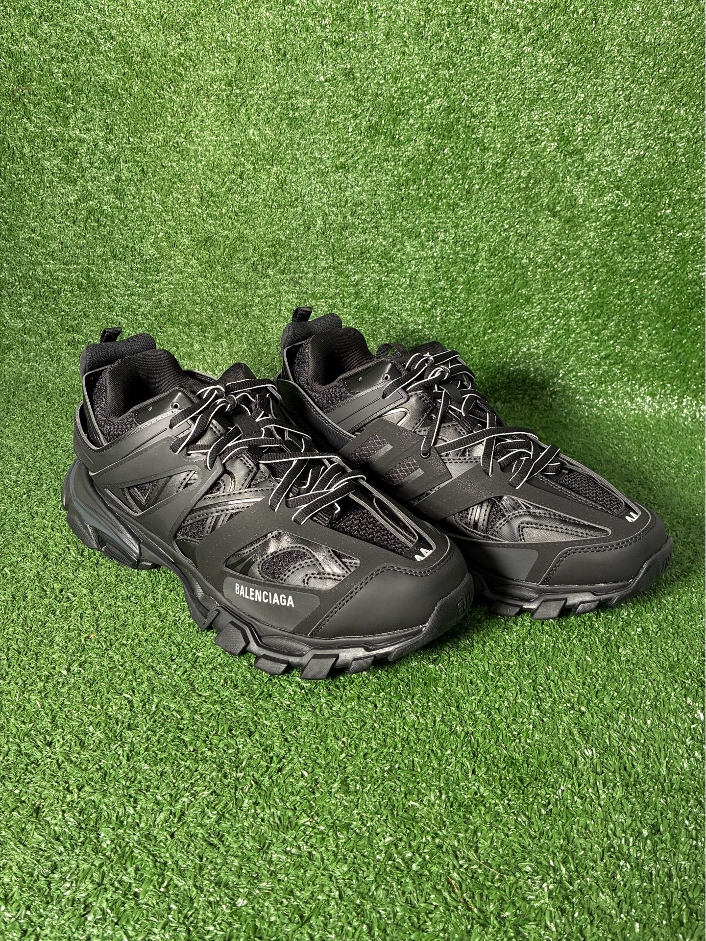 Balenci Tracks Men's Size 9 & 9.5 Men Shoes