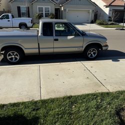 2000 Chevrolet S-10