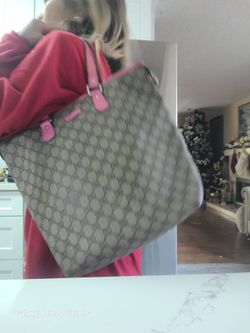  Gucci Tote