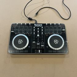 Numark Mixtrack Pro II DJ Controller