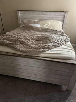 Cal King Bed Frame w/Box Spring, Headboard & Footboard