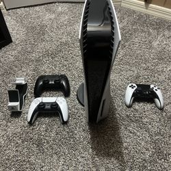 PS5 Disc Edition Bundle - DualSense Edge + Headset + 3 Controllers + Dock - $600 OBO