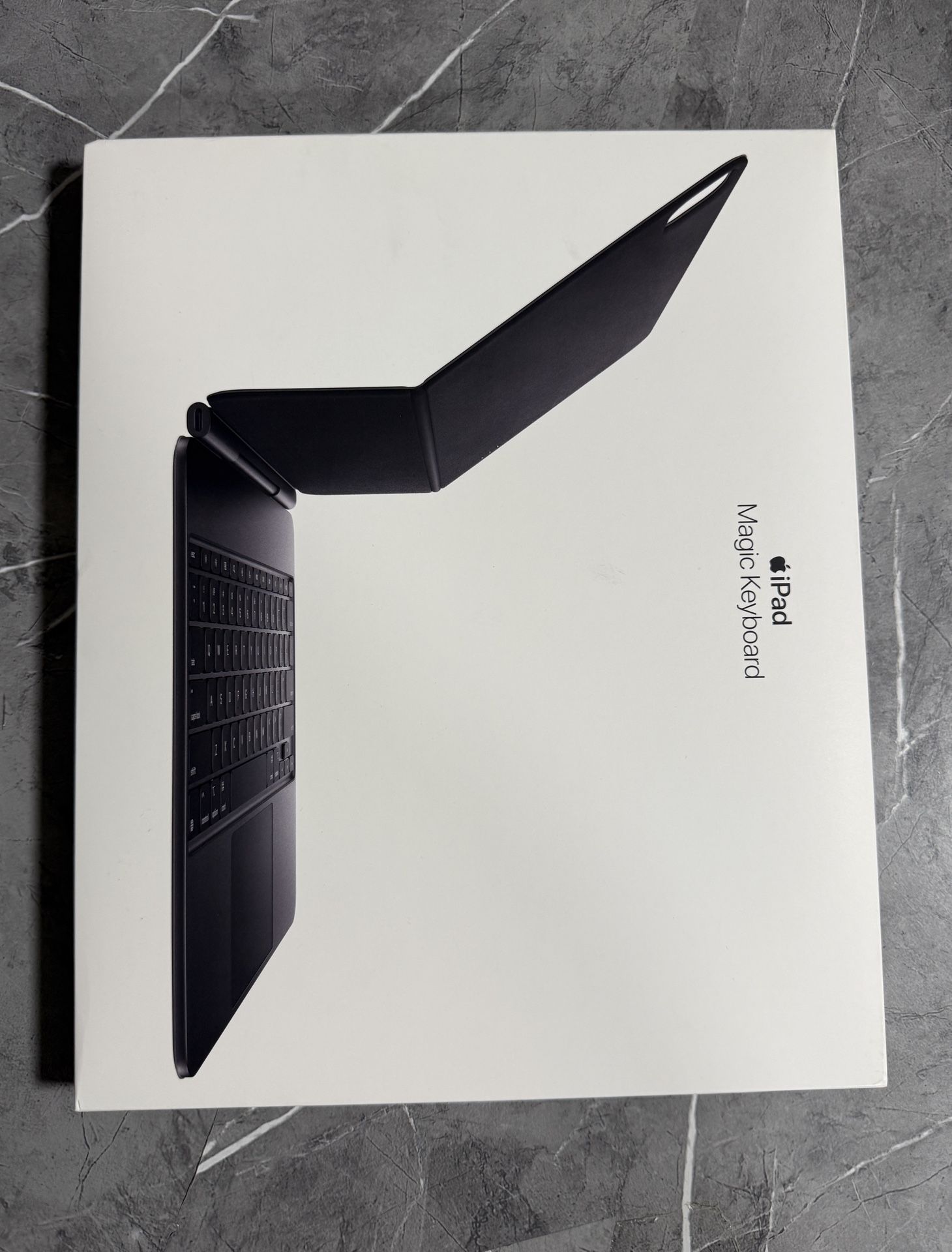 Apple Magic Keyboard iPad Pro de 13" pulgadas M4  Like New