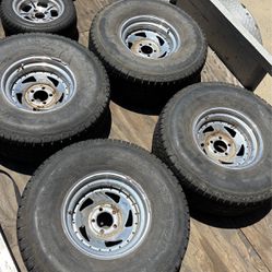 33x12.50R15lt used tires and wheels