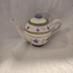 Miniature Tea Pot Collectable 