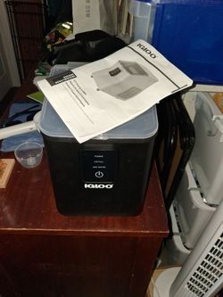 Igloo ice machine