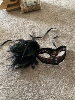 Mardi Gras mask
