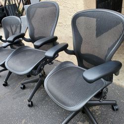 Herman Miller Aeron Chair Size C Fully Loader ergonomic