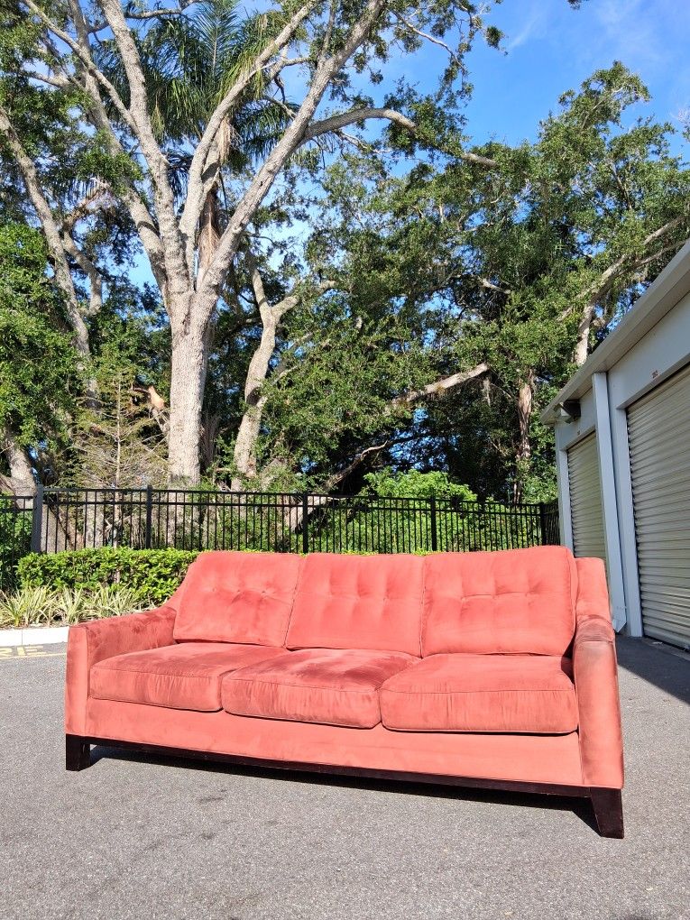 Free Delivery! Cindy Crawford 3 Seat Sofa