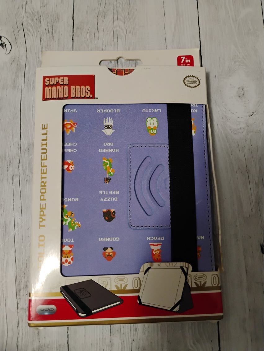 Super Mario Bros Tablet Case 7” Never Used
