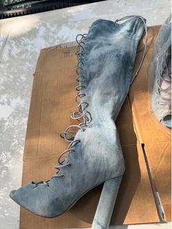 Women’s Denim Boots – Great Condition
