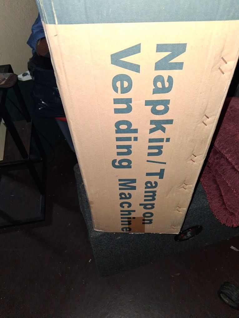 Napkin tampon vending machine 