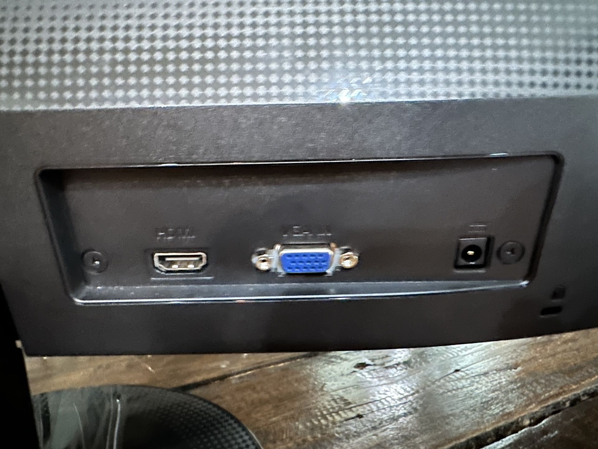 Acer Monitor, PC case (Mid Tower)