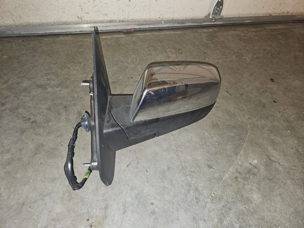 2014-2018 Chevy / GMC Mirror