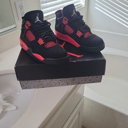 Air Jordan 4 Retro