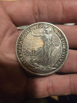 British 2021 1oz .999 Pure Silver 2pound coin