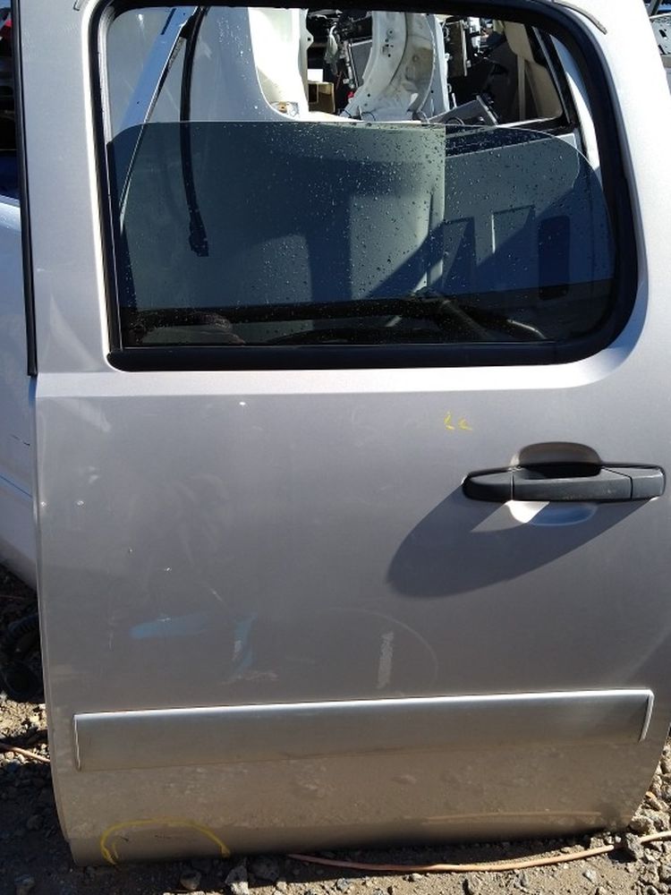 2007 To 14 Chevy Tahoe GMC Yukon Or Suburban Driver's Rear Door