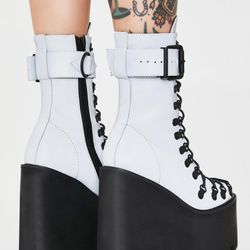 Reflective Traitor Platform Boots Club Exx