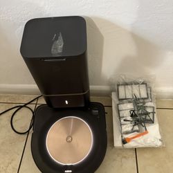 iRobot Roomba S9 With Extras 