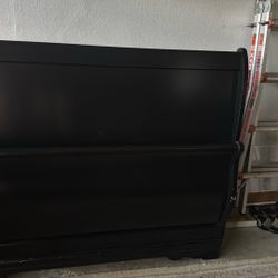 Full Bed With Box , Very Good Condition