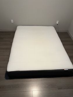 IKEA HAUGSVÄR mattress (Queen)