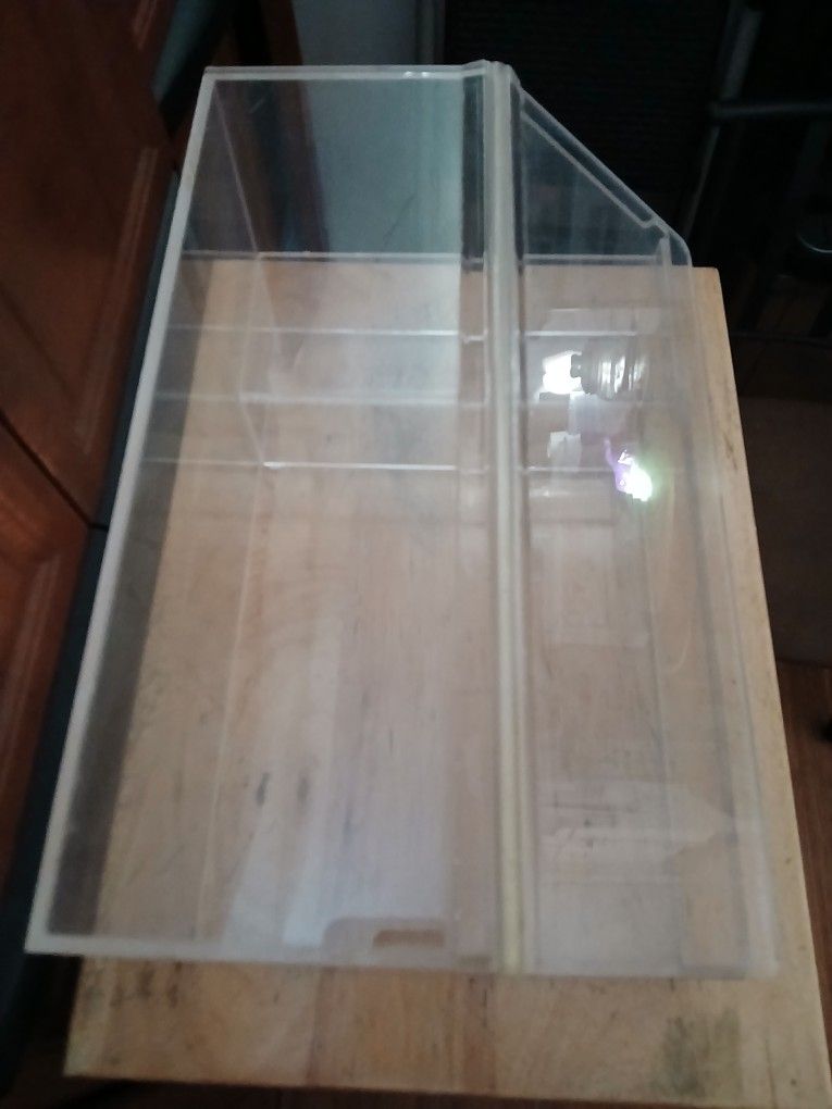 PLEXI-GLASS ACRYLIC CONTAINER